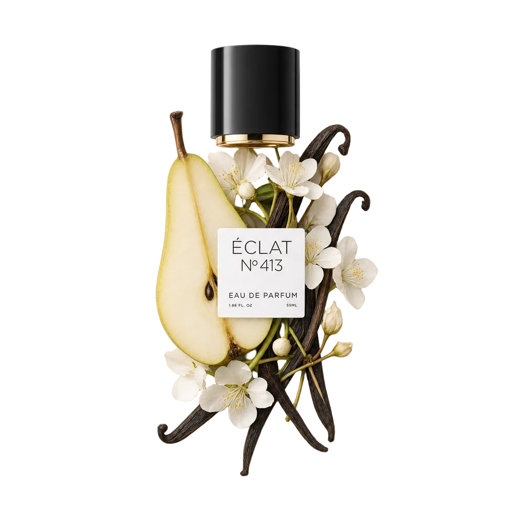 Een harmonieuze schikking van een plakje peer en vanillepeulen, vervlochten met delicate witte bloesems, vergezeld van ÉCLAT's originele zwarte dop met etiket.